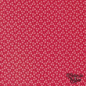 Tela roja con tréboles de la colección My Summer House de Bunny Hill Designs Moda Fabrics