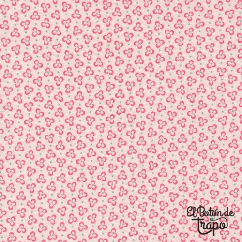 Tela rosa con tréboles de la colección My Summer House de Bunny Hill Designs Moda Fabrics