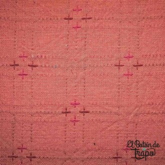 Tela japonesa tramada Diamond Textiles de color rosa y cruces rosas