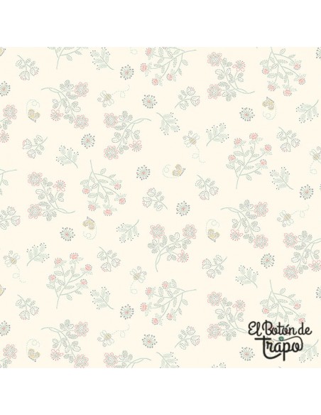 Tela de algodón 100% Simply Charming con diseño de tréboles, mariposas y abejas en tono crema, ideal para patchwork y quilting.