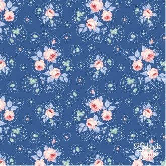 Tela Tilda First Kiss Denim 100679 con flores rosas sobre fondo azul denim