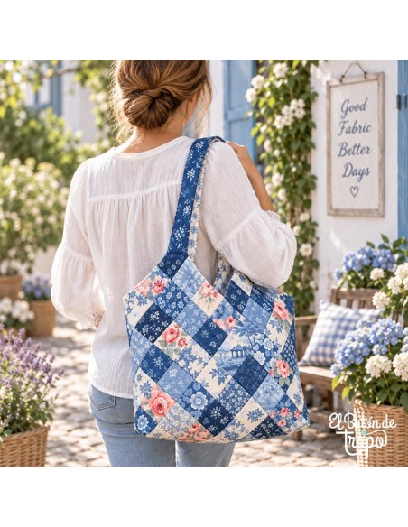 Bolso de patchwork Mondo Bag confeccionado con entretela Quiltsmart